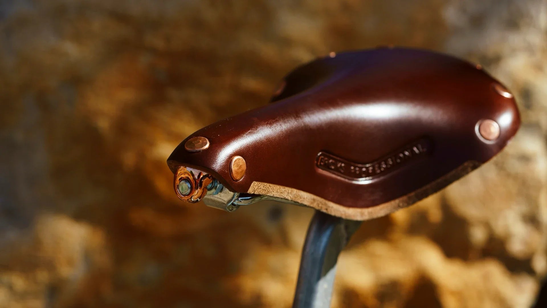 Selle De Velo Selle De Vélo De Course Vintage Gipiemme F30 Rouge - Cuir Selle De Velo Selle De Vélo De Course Vintage Gipiemme F30 Rouge - Cuir