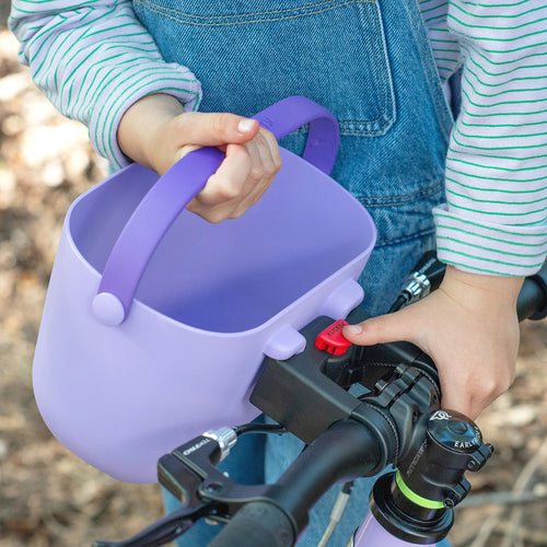Panier vélo enfant KLICKfix Lori Basket lavande fixé au guidon