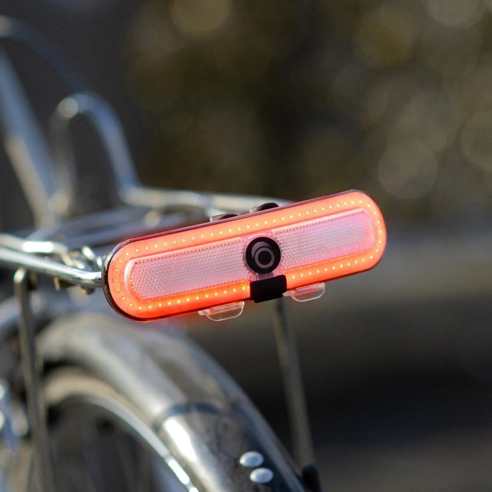 Attache universelle pour éclairages Overade