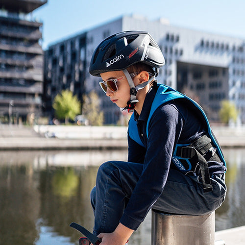 Casque vélo enfant Cairn Kustom porté en ville