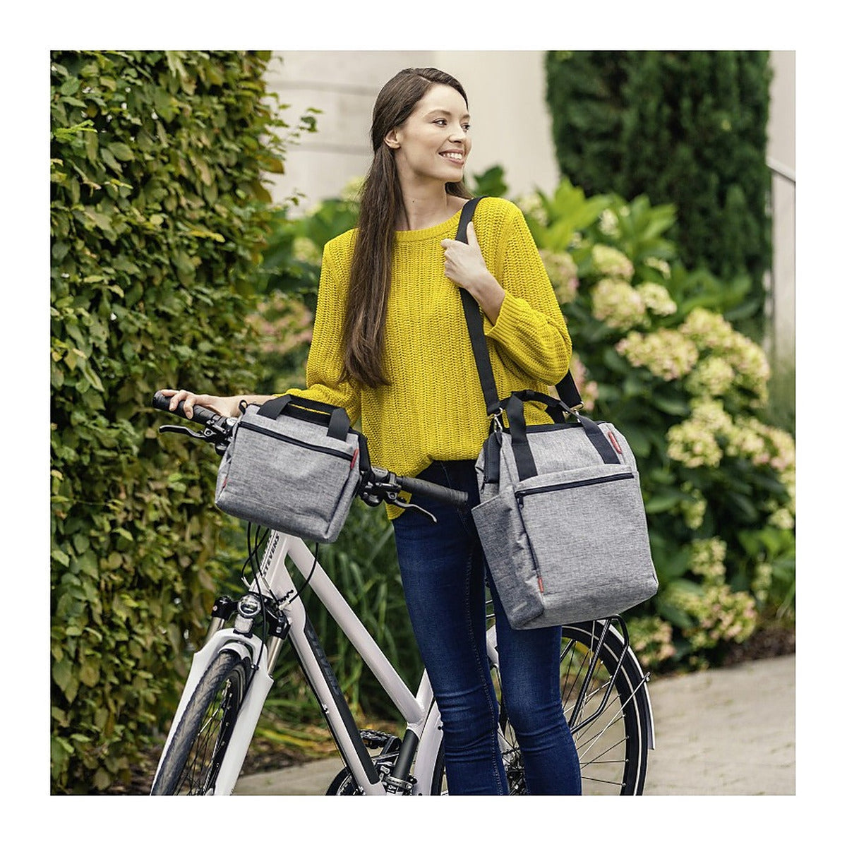 Photo FAQ lifestyle Sacoche porte-bagage KlickFix - Roomy GT