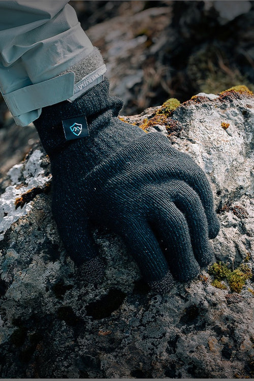 Gant imperméable DexShell ThermFit 3.0 porté dehors