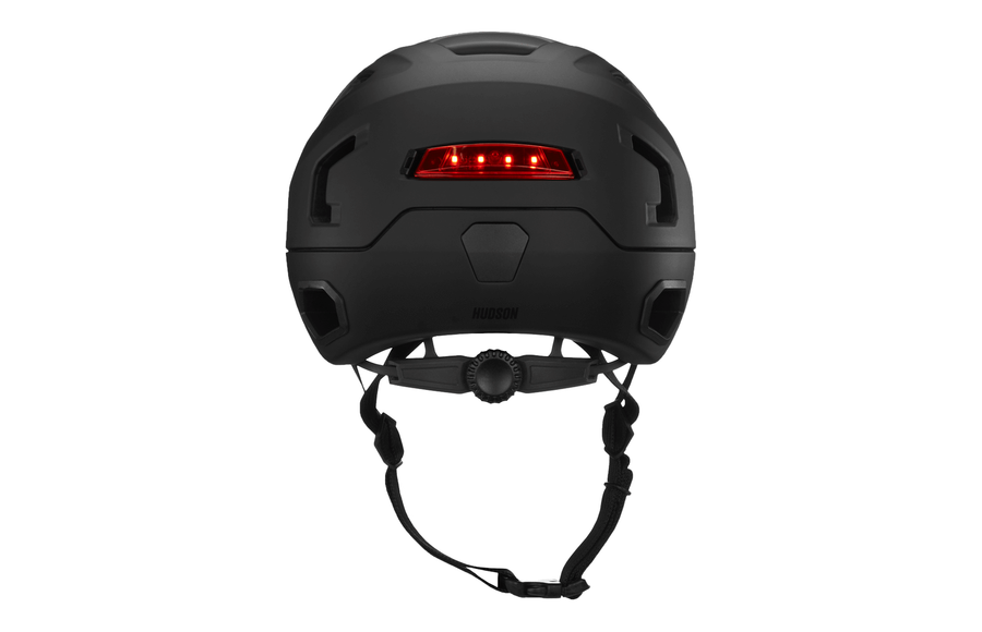 Casque velo Bern Hudson MIPS noir mat et son eclairage arriere Click-Mount