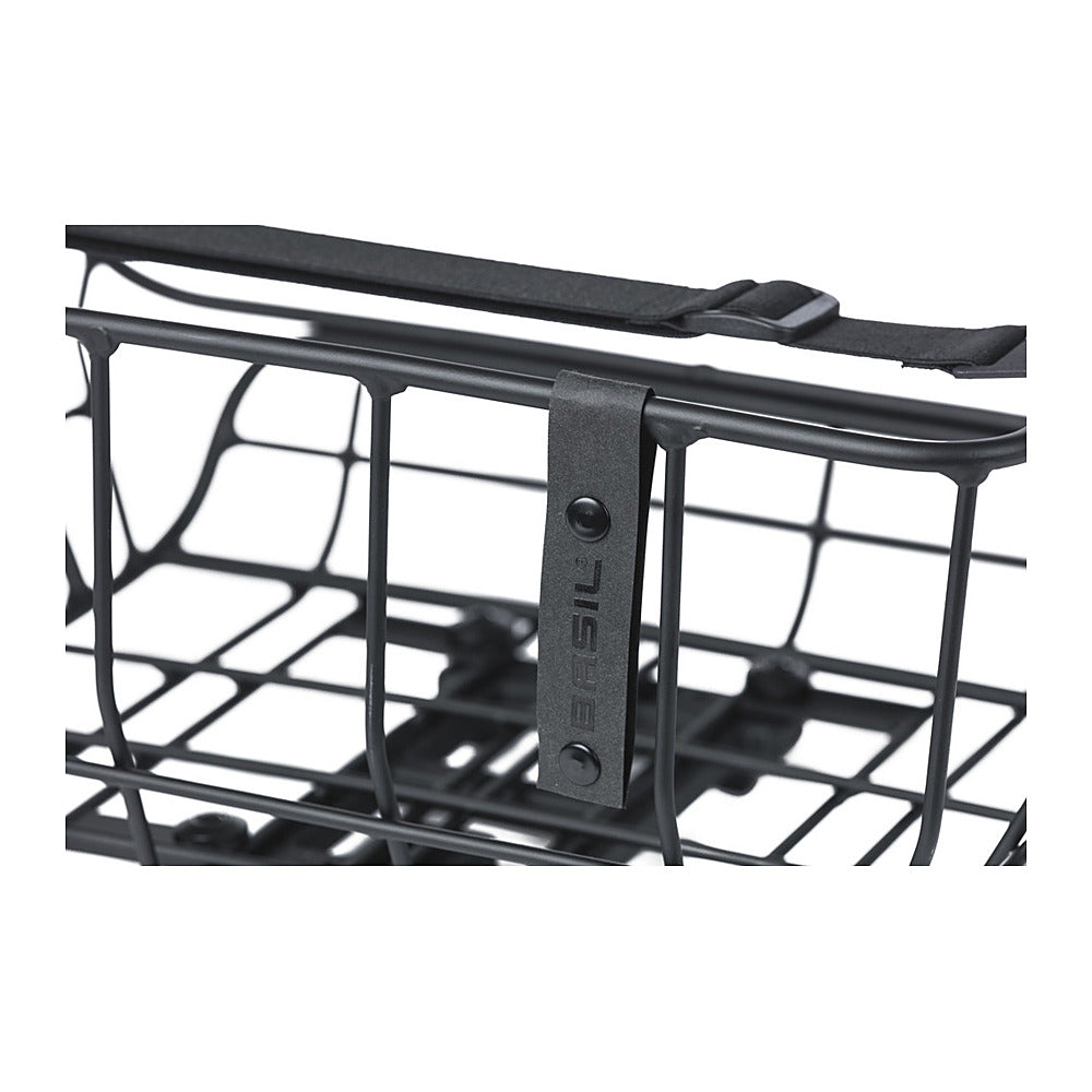 Panier arrière vélo Basil Portland MIK 25 L coloris Noir mat – detail du systeme de fixation