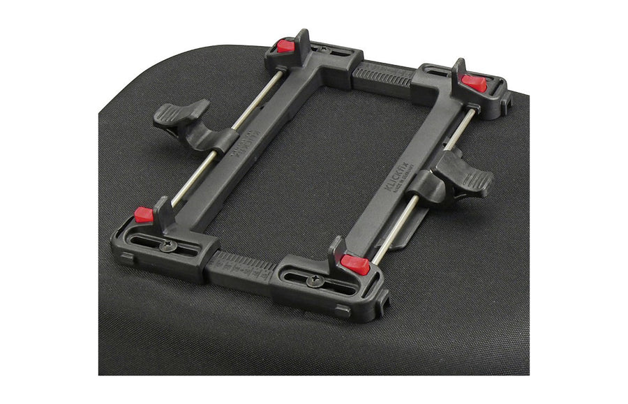 Platine UniKlip 2 sous le panier Bikebasket GT