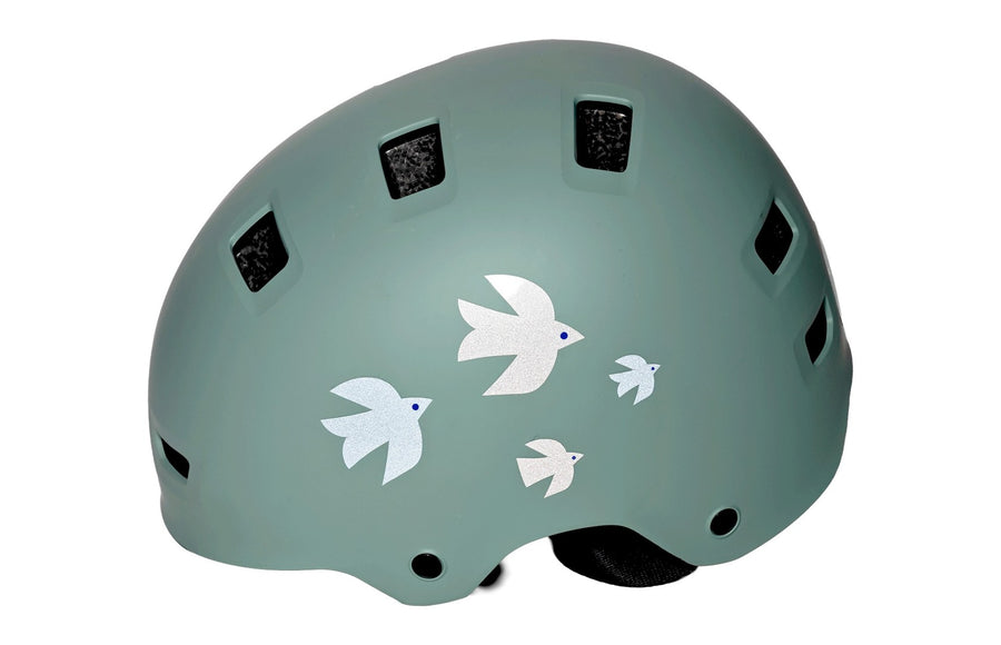 Planche mini stickers réfléchissants Stick me Baby : Oiseaux, posés sur un casque vélo