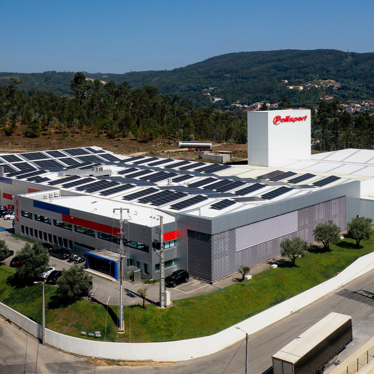 Usine Polisport au Portugal, où sont produits et assemblés les sièges vélo enfant