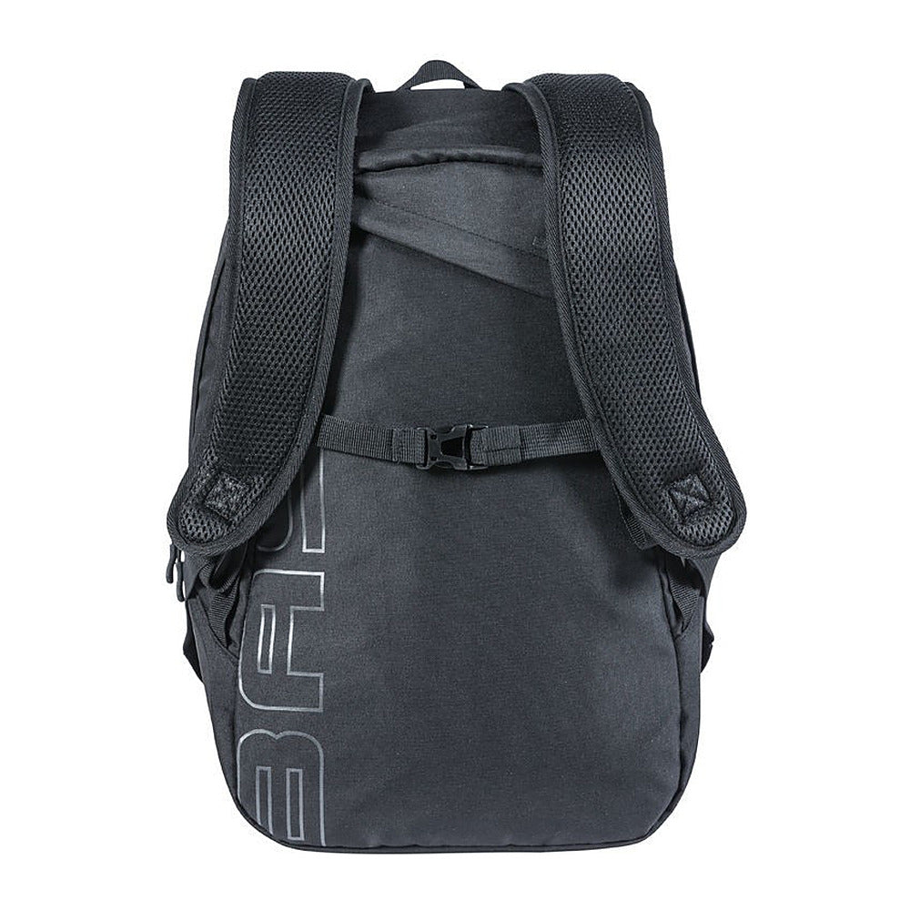 Sac à dos vélo Basil Flex 17 L coloris Noir – vue de face