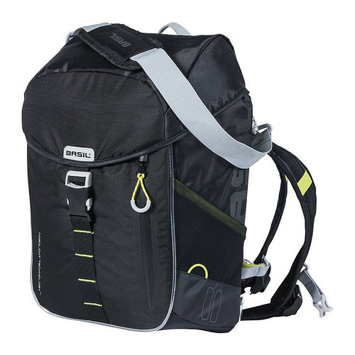 Sac à dos vélo Basil Miles Daypack Nordlicht 17 L coloris Black Lime – vue trois quarts avec bandouliere