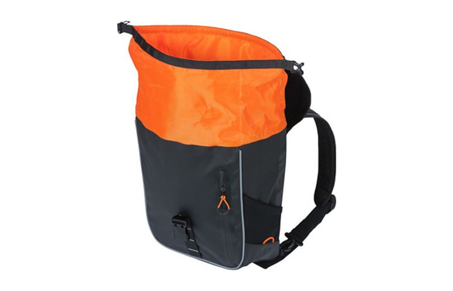 Fermeture roll-top du sac Basil Miles Tarpaulin