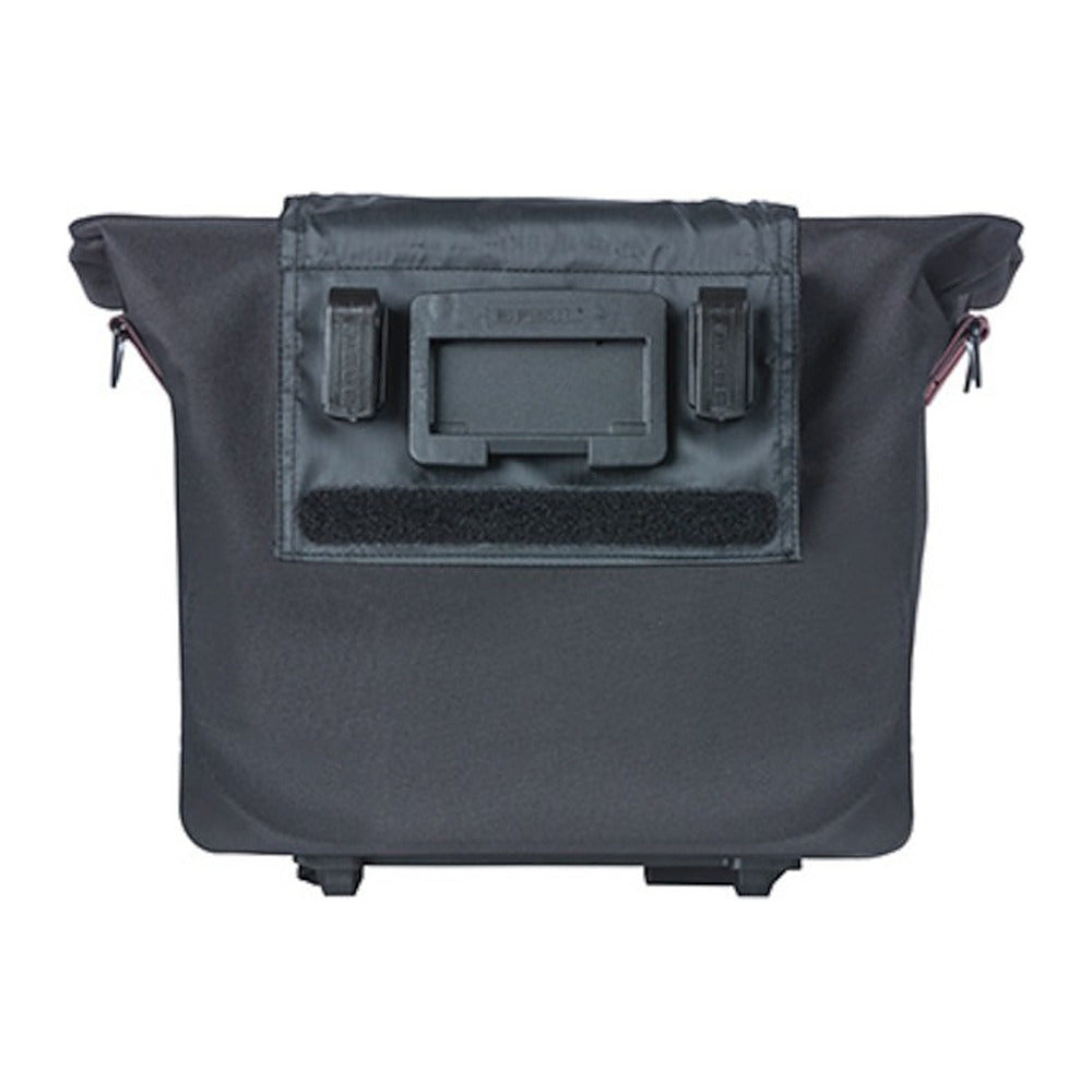Sac à main vélo Basil City MIK 11 L coloris Noir – interieur du sac