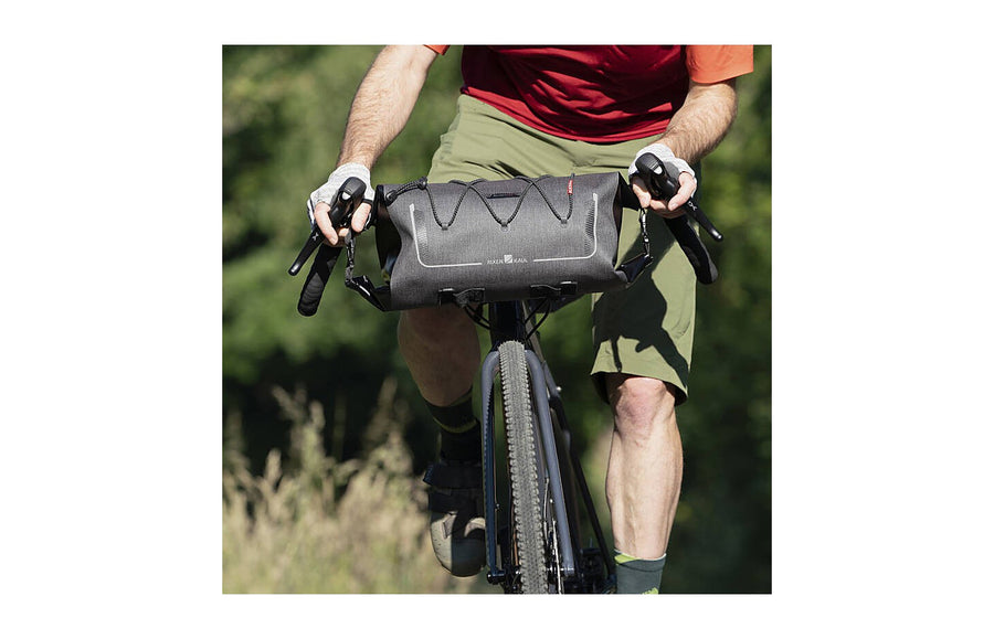 Sac de guidon KlickFix Bikepack Waterproof sur un gravel