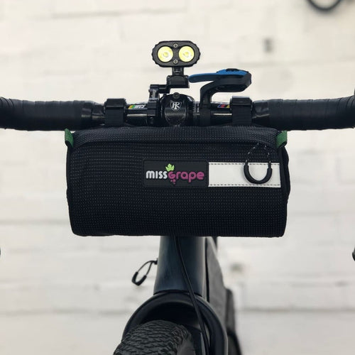 Sacoche de guidon Miss Grape Moon sur un vélo de ville