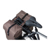 Sacoche double vélo Basil Move MIK 30 L coloris Brun – detail de la fixation MIK