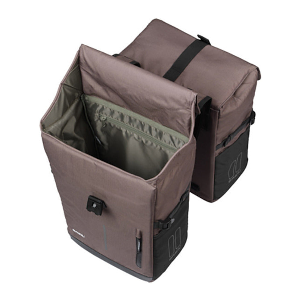 Sacoche double vélo Basil Move MIK 30 L coloris Brun – compartiment principal ouvert