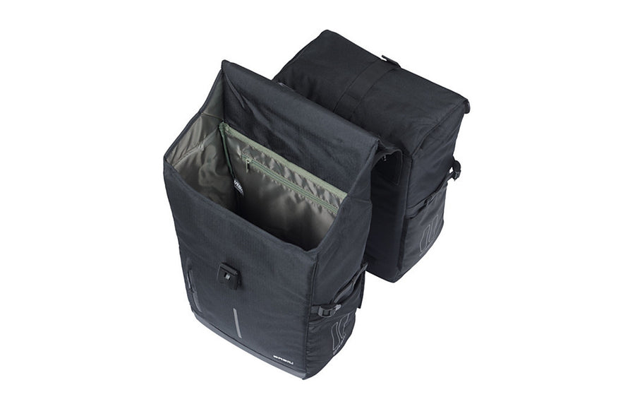 Roll-top ouvert de la sacoche double Basil Move