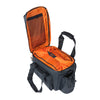 Sacoche porte-bagages Basil Miles Tarpaulin XL Pro MIK 9-36 L coloris Noir / Orange – interieur du compartiment principal
