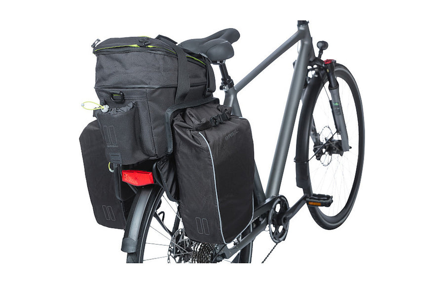 Sacoche Basil Miles Trunkbag XL Pro poches depliees sur velo
