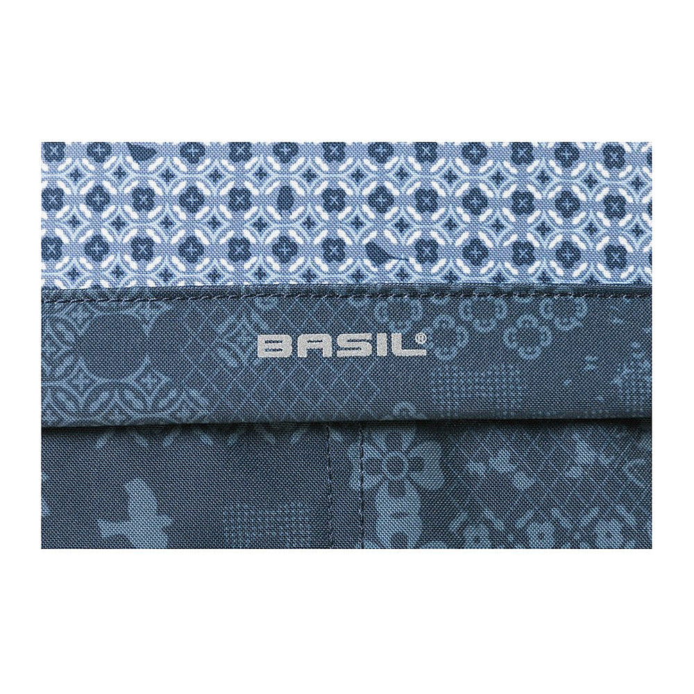 Sacoche vélo Basil Bohème Carry All 18 L coloris Indigo – detail du motif imprime