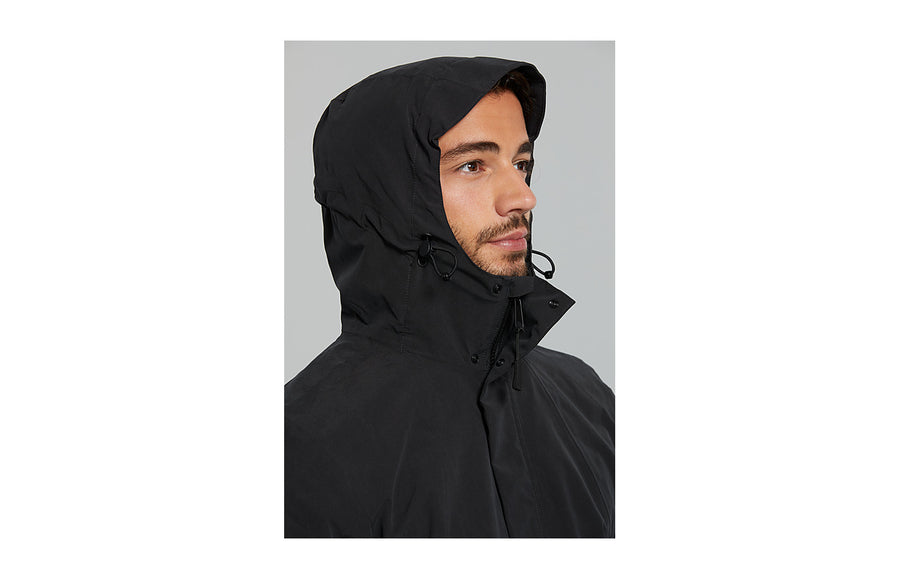 Veste de pluie Basil Mosse Parka homme portee